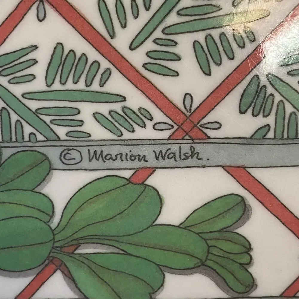Marion Walsh Melamaster Tray Pine Cone Great‎ Britain 16-3/4